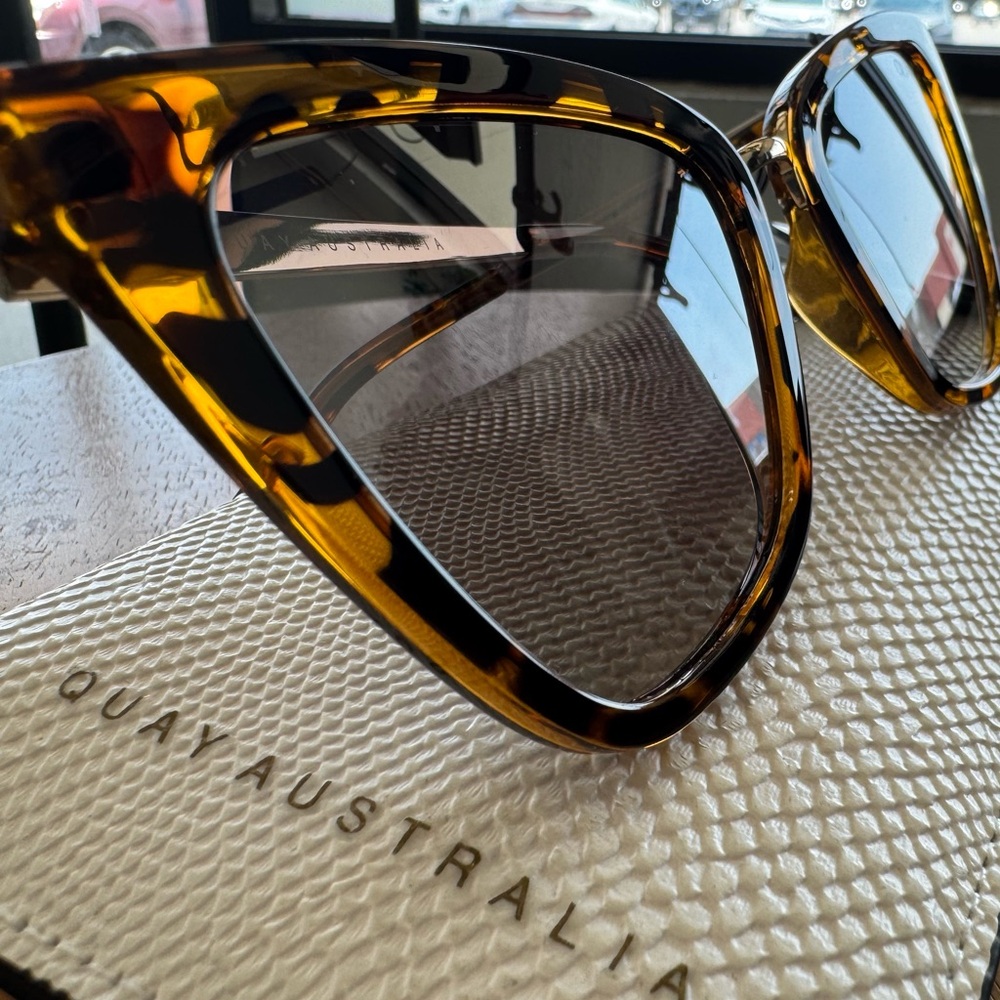 Quay Australia Brown Aviator Sunglasses with Gradient Lenses